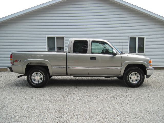 2002 GMC Sierra 1500 Standard 4X4 Hardtop