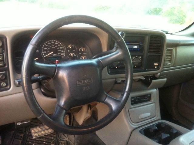 2002 GMC Sierra 1500 Standard 4X4 Hardtop