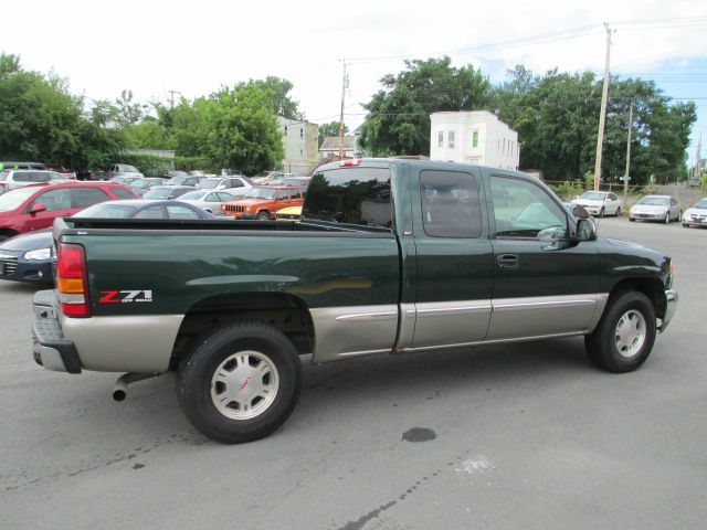 2002 GMC Sierra 1500 Standard 4X4 Hardtop