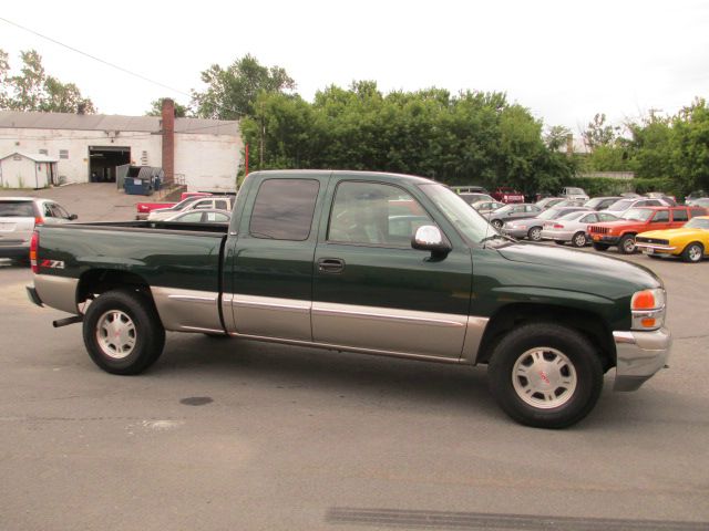 2002 GMC Sierra 1500 Standard 4X4 Hardtop