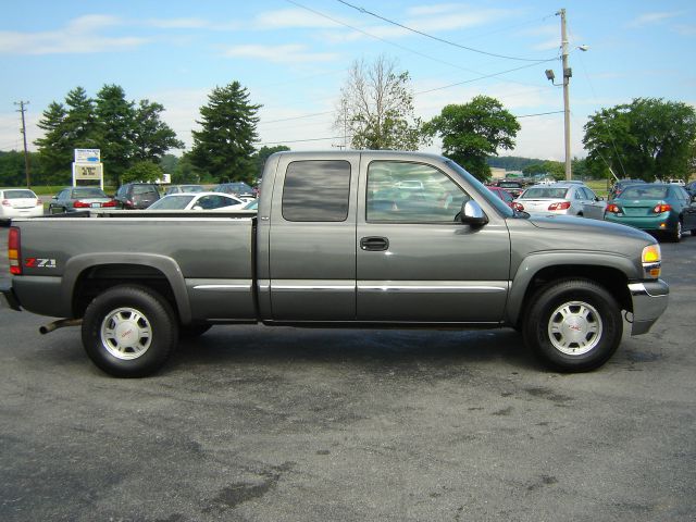 2002 GMC Sierra 1500 Standard 4X4 Hardtop