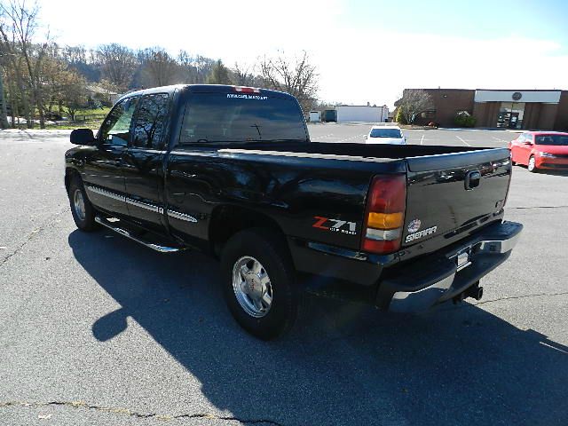 2002 GMC Sierra 1500 4DR SUV AT