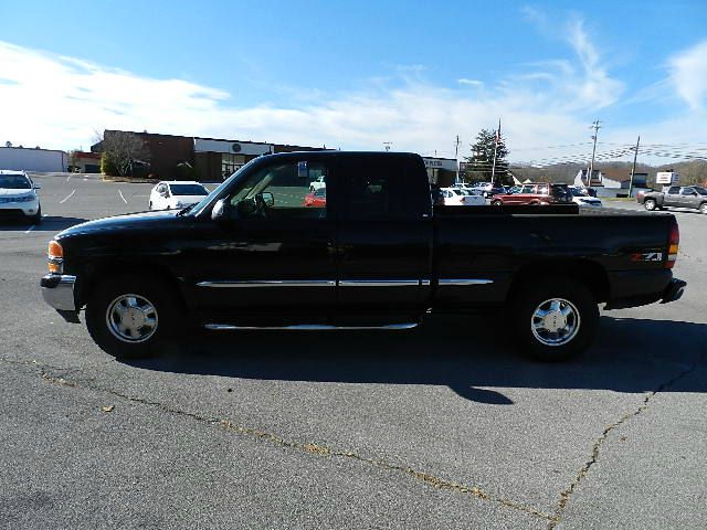 2002 GMC Sierra 1500 4DR SUV AT