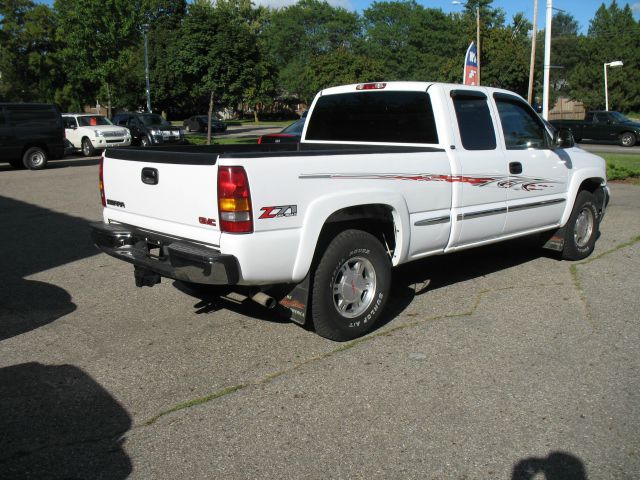 2002 GMC Sierra 1500 Standard 4X4 Hardtop