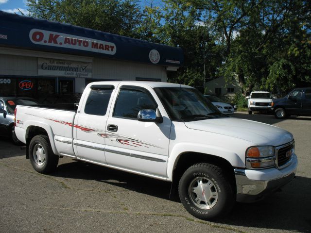 2002 GMC Sierra 1500 Standard 4X4 Hardtop