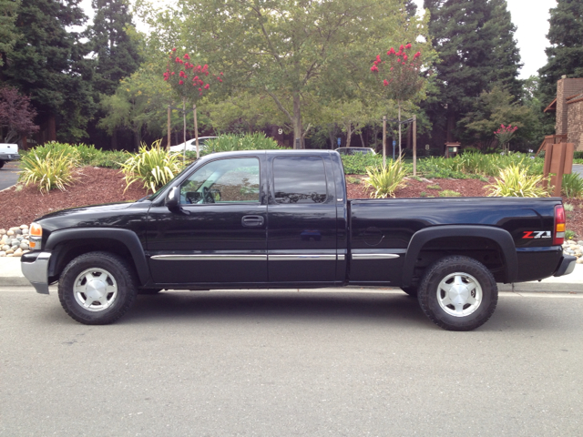 2002 GMC Sierra 1500 4DR SUV AT