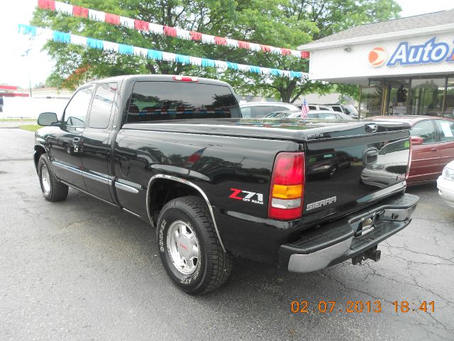 2002 GMC Sierra 1500 Standard 4X4 Hardtop