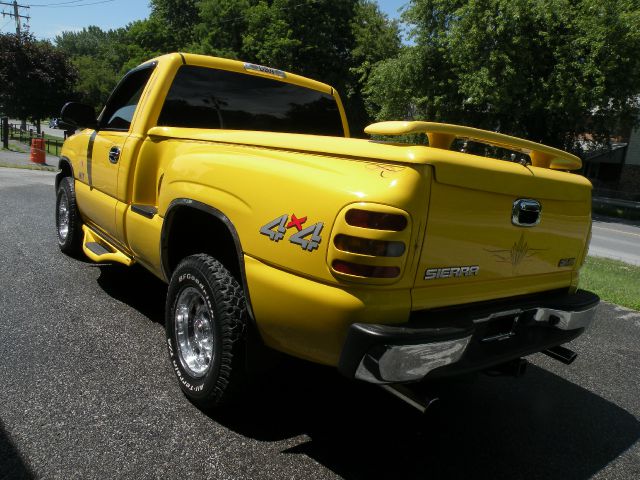 2002 GMC Sierra 1500 2006 Mercury