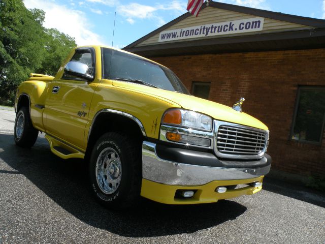 2002 GMC Sierra 1500 2006 Mercury