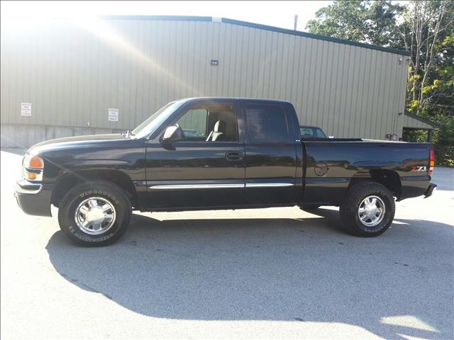 2003 GMC Sierra 1500 Standard 4X4 Hardtop