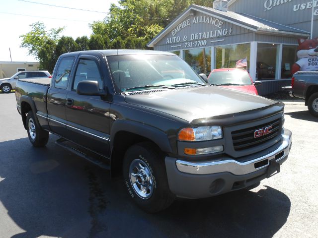 2003 GMC Sierra 1500 Standard 4X4 Hardtop