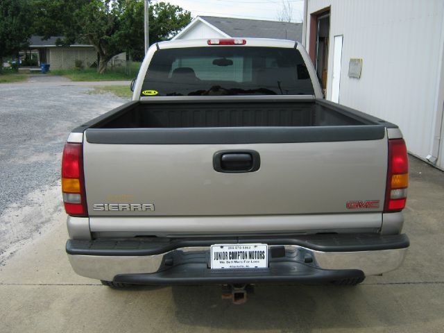 2003 GMC Sierra 1500 Standard 4X4 Hardtop