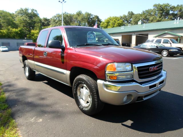 2003 GMC Sierra 1500 Standard 4X4 Hardtop