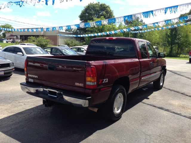 2003 GMC Sierra 1500 Standard 4X4 Hardtop