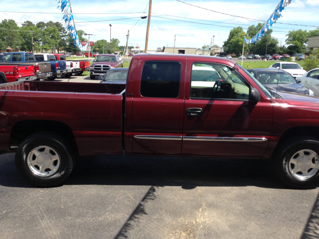 2003 GMC Sierra 1500 Standard 4X4 Hardtop