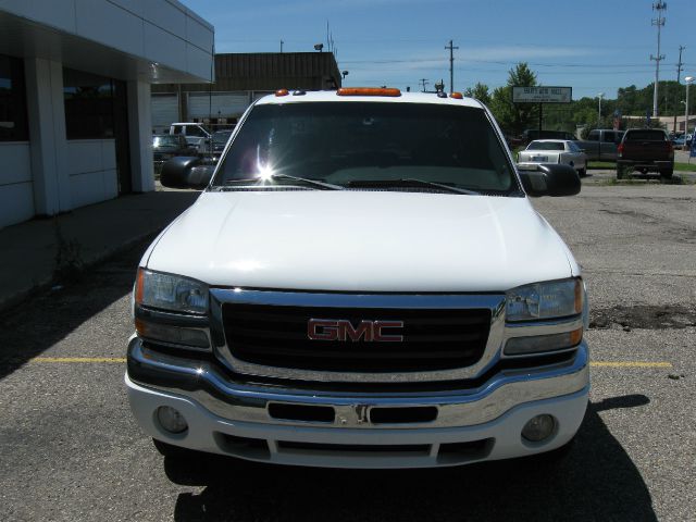 2003 GMC Sierra 1500 Sedan Sport S Navigation