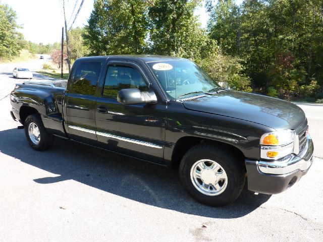 2003 GMC Sierra 1500 Lsall Wheeldrive