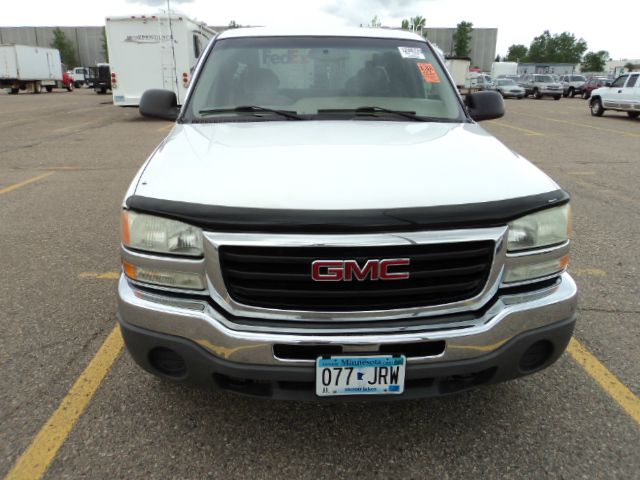 2003 GMC Sierra 1500 LE Sedan