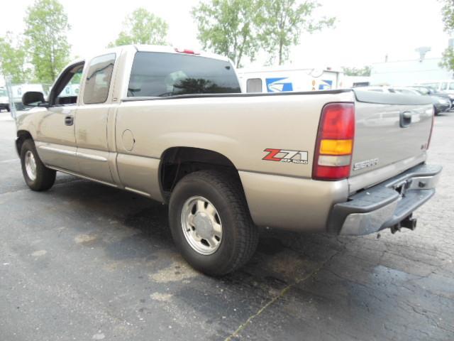 2003 GMC Sierra 1500 XL Suoer CAB