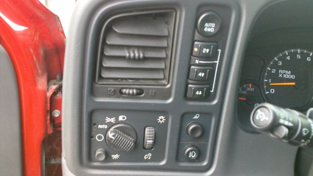 2003 GMC Sierra 1500 Sedan Sport S Navigation