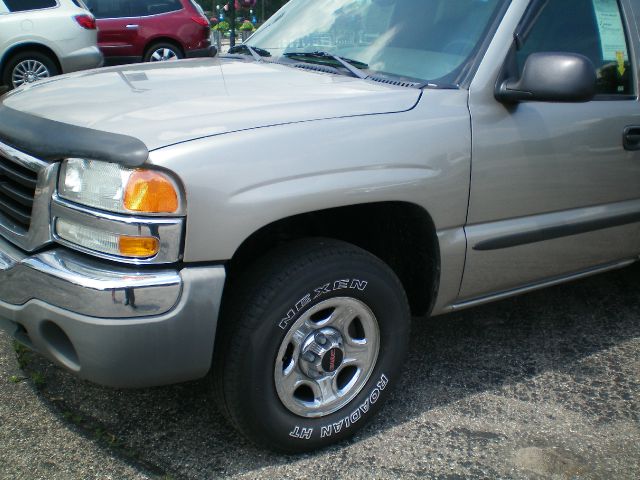 2003 GMC Sierra 1500 FWD 4dr Limited