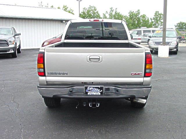 2004 GMC Sierra 1500 Base