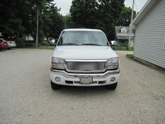 2004 GMC Sierra 1500 Standard 4X4 Hardtop