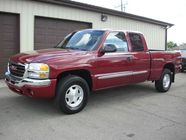 2004 GMC Sierra 1500 Standard 4X4 Hardtop