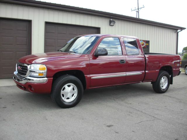 2004 GMC Sierra 1500 Standard 4X4 Hardtop