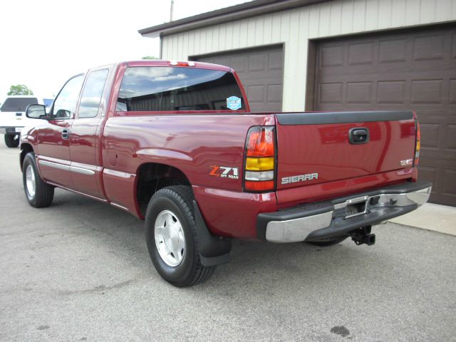 2004 GMC Sierra 1500 Standard 4X4 Hardtop