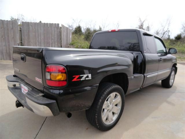 2004 GMC Sierra 1500 4DR SUV AT