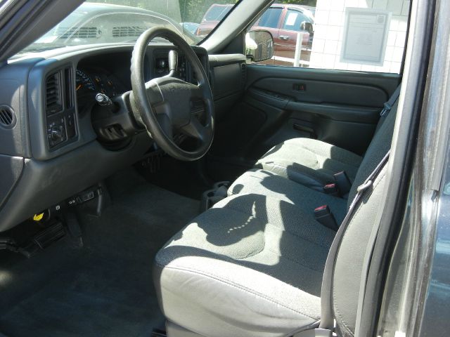 2004 GMC Sierra 1500 Short Box Standard