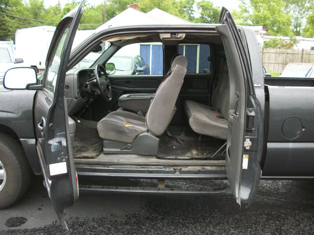 2004 GMC Sierra 1500 Dually 3500 Club Coupe