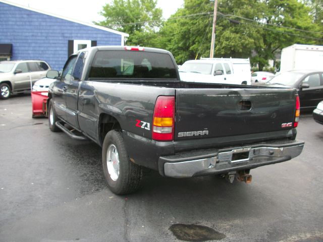 2004 GMC Sierra 1500 Dually 3500 Club Coupe