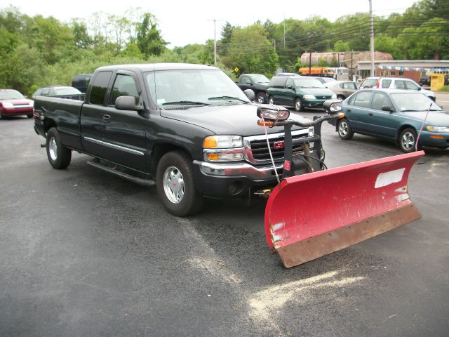 2004 GMC Sierra 1500 Dually 3500 Club Coupe