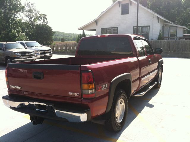 2004 GMC Sierra 1500 C300 Sport Sedan 4D