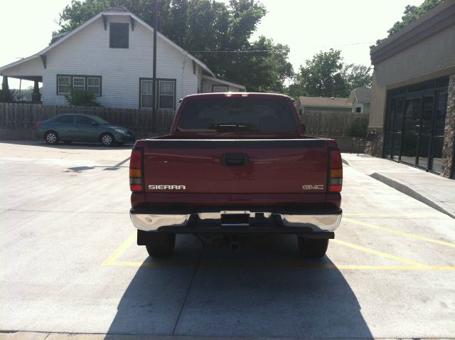 2004 GMC Sierra 1500 C300 Sport Sedan 4D