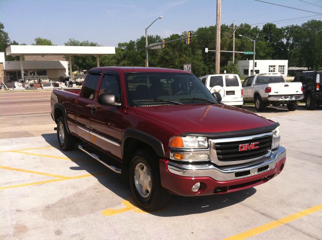 2004 GMC Sierra 1500 C300 Sport Sedan 4D