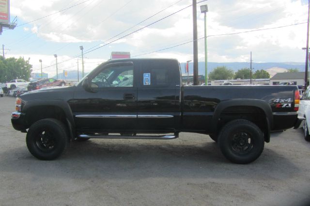 2004 GMC Sierra 1500 Standard 4X4 Hardtop