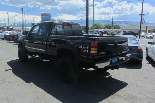 2004 GMC Sierra 1500 Standard 4X4 Hardtop