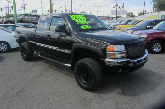 2004 GMC Sierra 1500 Standard 4X4 Hardtop