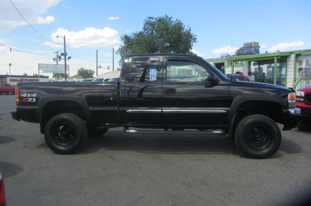 2004 GMC Sierra 1500 Standard 4X4 Hardtop