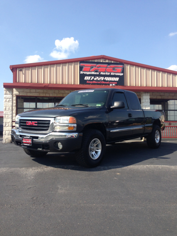 2004 GMC Sierra 1500 Standard 4X4 Hardtop