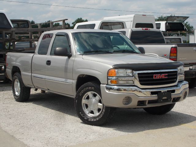 2004 GMC Sierra 1500 Standard 4X4 Hardtop