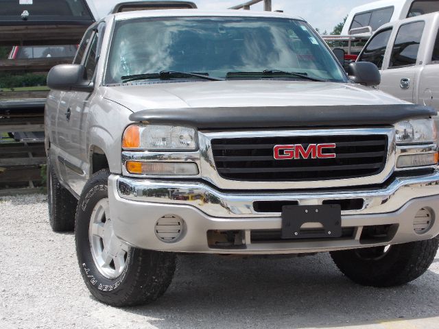 2004 GMC Sierra 1500 Standard 4X4 Hardtop