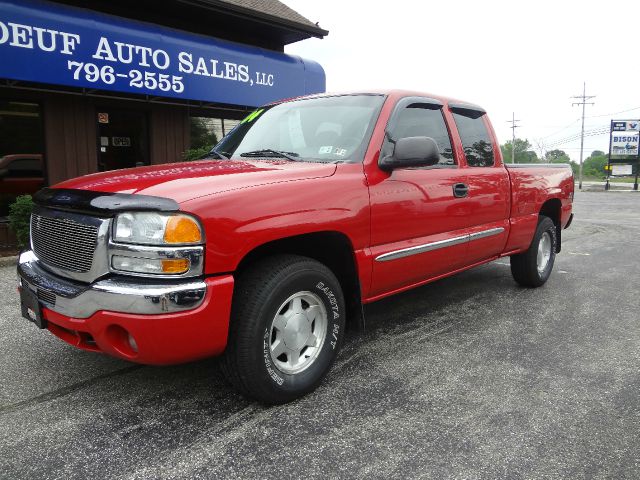 2004 GMC Sierra 1500 Standard 4X4 Hardtop