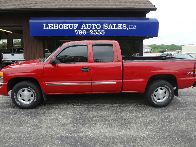 2004 GMC Sierra 1500 Standard 4X4 Hardtop