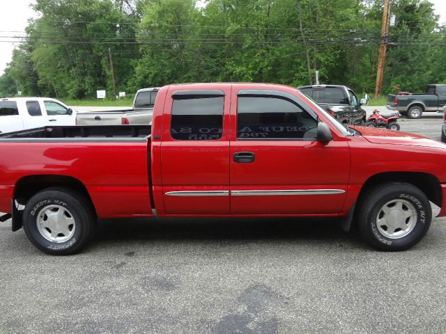 2004 GMC Sierra 1500 Standard 4X4 Hardtop