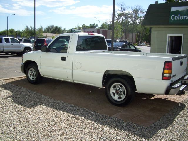 2004 GMC Sierra 1500 Short Box Standard