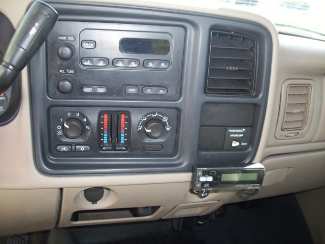 2004 GMC Sierra 1500 Short Box Standard